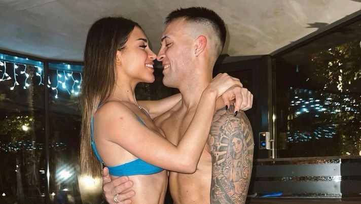 Natale in Svizzera per Lautaro Martinez e consorte, i social notano una somiglianza: “Agus è…” - immagine 1