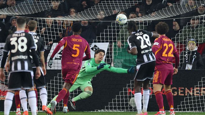 La Roma cade a Udine (1-0), decide la punizione di Ekkelenkamp: Gasp ora è quinto - immagine 1