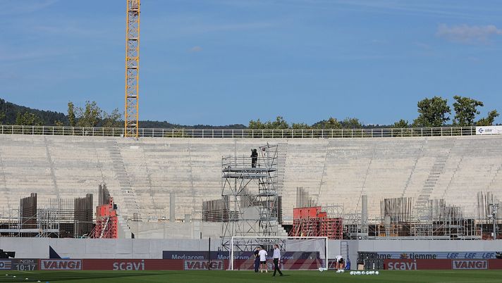 FOTO – Curva Fiesole, si intravedono i nuovi gradoni: l’avanzamento dei lavori - immagine 1