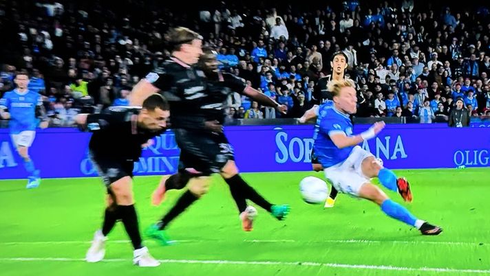 hojlund terracciano napoli cremonese