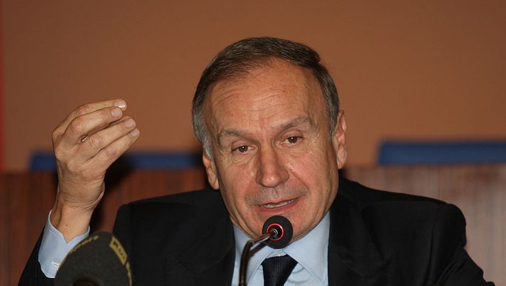 ROME, ITALY - DECEMBER 14: Gianni Petrucci, President of C.O.N.I., attends a 'Tavolo Della Pace' Meeting on December 14, 2011 in Rome, Italy. (Photo by Paolo Bruno/Getty Images) Petrucci: “Milano-Bologna duopolio che migliora tutti quanti” - immagine 1
