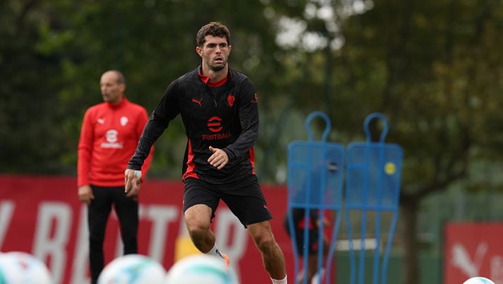 CAIRATE, ITALY - SEPTEMBER 25: Christian Pulisicof AC Milan in action during AC Milan training session at Milanello on September 25, 2025 in Cairate, Italy. (Photo by Claudio Villa/AC Milan via Getty Images) Milan-Napoli