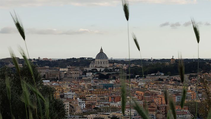 I rossoneri a Roma, la città dei papi, delle stelle, dei presidenti…  Roma