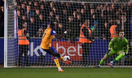 Lucas Akins, attaccante del Mansfield (Photo by Stu Forster/Getty Images) Inghilterra, il Mansfield inserisce in rosa Lucas Akins: sta scontando una pena per omicidio- immagine 2