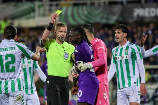 GERMOGLI PH: 8 MAGGIO 2025 FIRENZE STADIO ARTEMIO FRANCHI SEMIFINALE DI CONFERENCE LEAGUE FIORENTINA VS BETIS NELLA FOTO KEAN Senza Kean e con un solo obiettivo: Fiorentina, adesso conta vincere- immagine 2