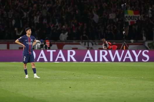 L’Olympique Lione batte 1-2 il Psg e la Ligue 1 resta aperta: il Lens ad un passo dai parigini- immagine 2