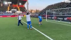 VIDEO/ Partita del cuore, Politici in campo a L’Aquila: gol di tacco di La Russa
