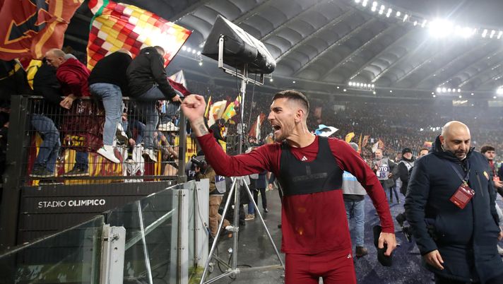 Pellegrini disegna un capolavoro: il derby (con rissa) è della Roma - immagine 1