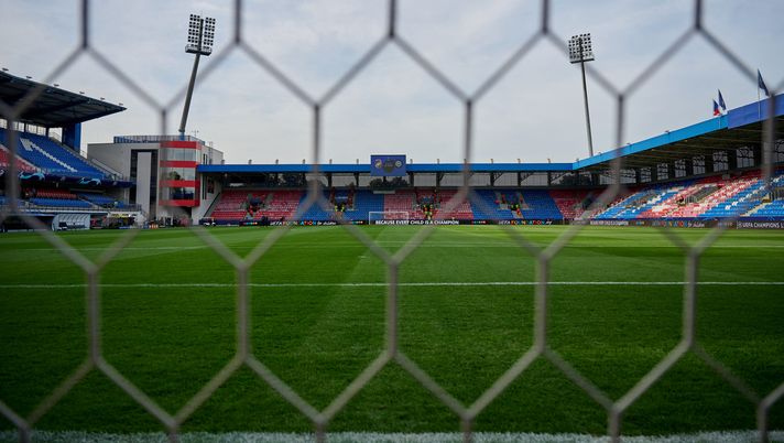 PLZEN, CZECH REPUBLIC - SEPTEMBER 13: General view inside the stadium prior to the UEFA Champions League group C match between Viktoria Plzen and FC Internazionale at Doosan Arena on September 13, 2022 in Plzen, Czech Republic. (Photo by Mattia Ozbot - Inter/Inter via Getty Images) Nizza-Montpellier diretta tv live: formazioni e dove vedere lo streaming gratis - immagine 1