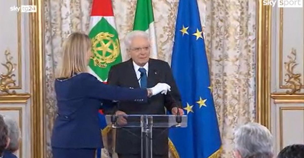 video coppa italia mattarella calcio diffonda rispetto tra i giovani da Golssip.it video coppa italia mattarella calcio diffonda rispetto tra i giovani