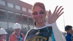 VIDEO / Valentino Rossi, Francesca Sofia e una maglia dell’Inter mai vista prima