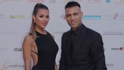 VIDEO / Da Diletta Leotta a Agustina, sfilata di vip e wags sul red carpet del Premio Gentleman