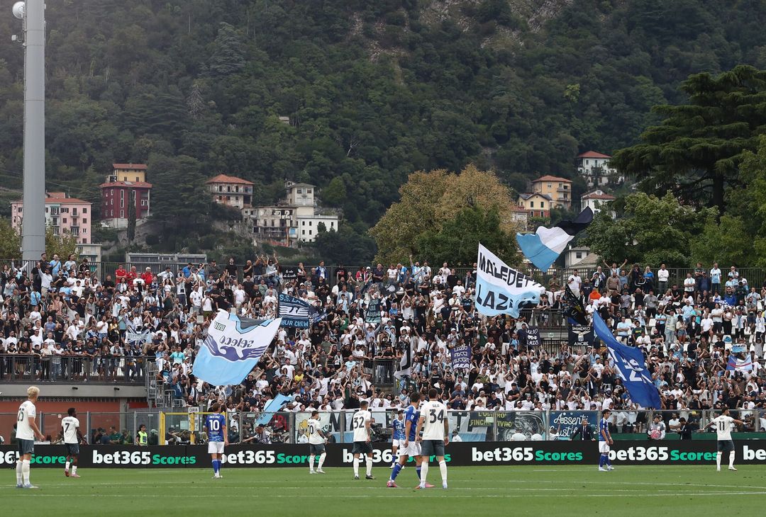 Tifosi Lazio a Como