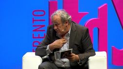 VIDEO / Platini duro contro il Var: “Con me presidente non ci sarebbe, i problemi sono altri”