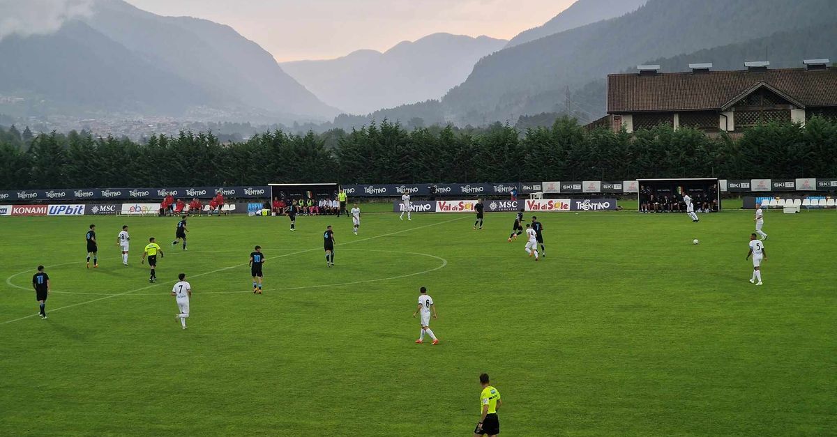 Finale Napoli Spal Anguissa Risponde A Puletto Sotto Al Diluvio Di Carciato Calcio