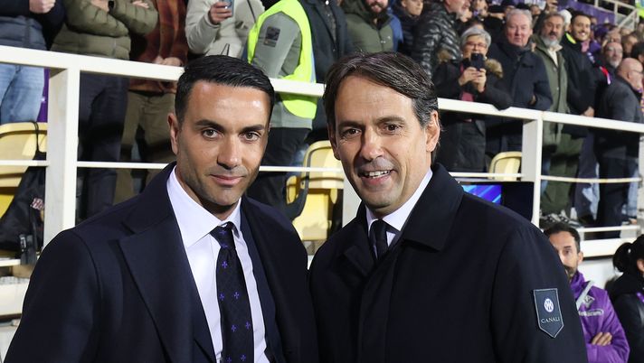 FLORENCE, ITALY - DECEMBER 1: Head coach Raffaele Palladino manager of ACF Fiorentina and Simone Inzaghi manager of FC Internazionale looks on during the Serie A match between Fiorentina and FC Internazionale at Stadio Artemio Franchi on December 1, 2024 in Florence, Italy. (Photo by Gabriele Maltinti/Getty Images) Palladino