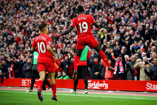 La grande intesa di Coutinho con Sadio Manè. (Photo by Clive Brunskill/Getty Images) Inter-Liverpool, ricordate Philippe Coutinho? Da mistero nerazzurro a mister 160 milioni col Barça- immagine 9