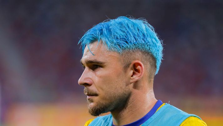 Getty Images  Euro 2024, il look di Ratiu non passa di certo inosservato: che capelli! - immagine 1