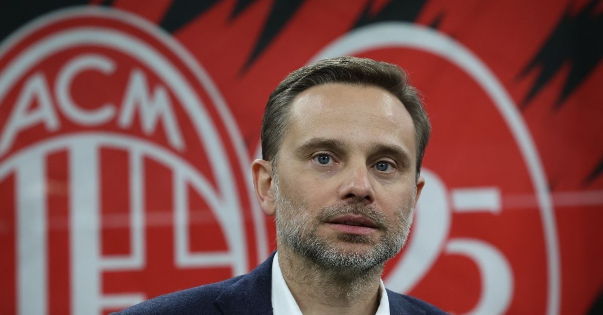 Il CEO rossonero Furlani negli USA: visita al club Milan New York City. Ecco la foto sui social