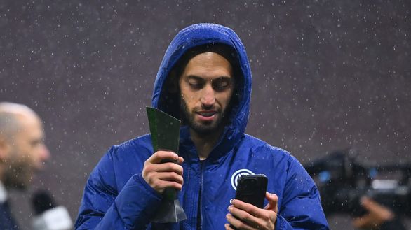 Inter, l’inizio di stagione di Calhanoglu è una raccomandata con posta prioritaria spedita a…- immagine 2