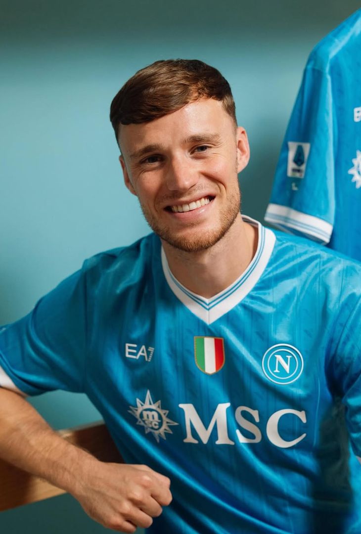 Beukema si veste d’azzurro: le prime foto con la maglia del Napoli – LA FOTOGALLERY - immagine 6