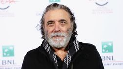 Nino Frassica a Domenica In, il ‘libbro’ su Mara Venier: “Ha sempre 40 anni”