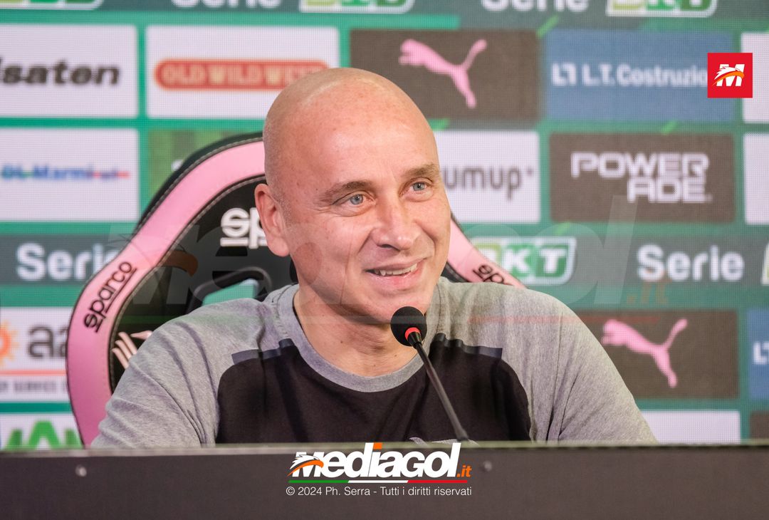 FOTO PALERMO, verso il Catanzaro: il tecnico Corini in conferenza (GALLERY) - immagine 17