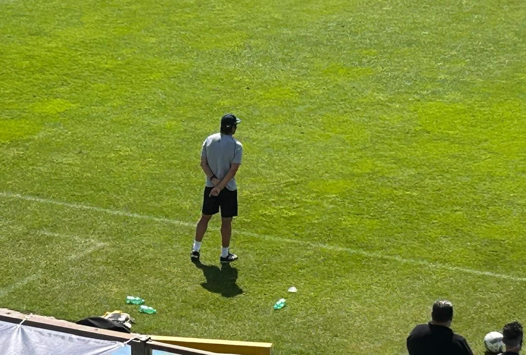 GALLERY Conte telecomanda i suoi in allenamento: continue indicazioni per lui - immagine 4