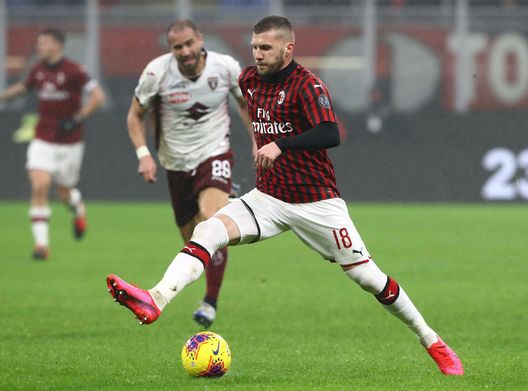 MILAN, ITALY - FEBRUARY 17: Ante Rebic of AC Milan in action during the Serie A match between AC Milan and Torino FC at Stadio Giuseppe Meazza on February 17, 2020 in Milan, Italy. (Photo by Marco Luzzani/Getty Images)