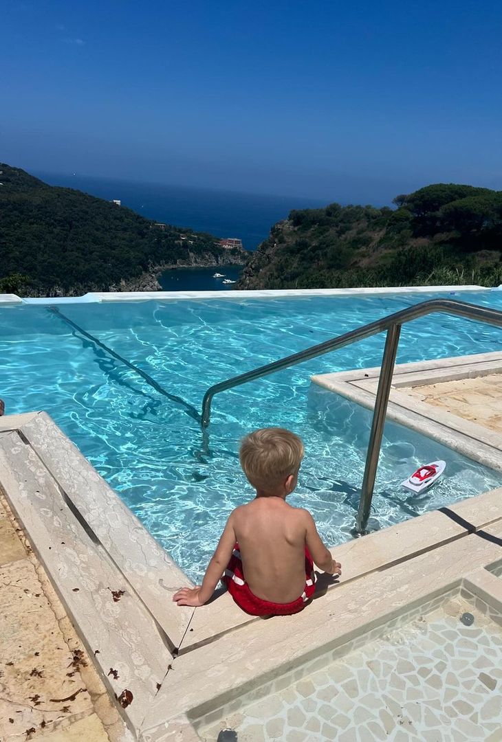 GALLERY Nostalgia di Napoli per Mertens: gli scatti della vacanza - immagine 10