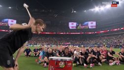 La Norvegia impazzisce di gioia! Gli strani festeggiamenti di Haaland &Co VIDEO