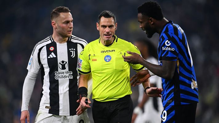 Juve-Inter, moviola CdS: “McKennie su Bastoni non da rosso”. Il voto di Mariani - immagine 1