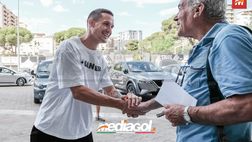 FOTO Palermo, Saric e Vido scattano selfie con i tifosi al Renzo Barbera (GALLERY)
