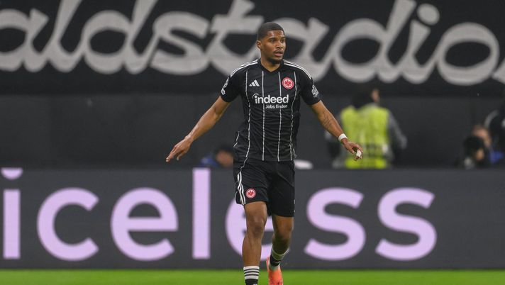 Mercato Roma, non solo Zirkzee e l’attacco: proposto il difensore Amenda - immagine 1