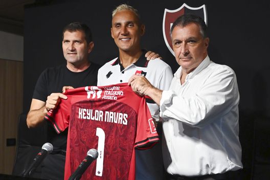 ROSARIO, ARGENTINA - GENNAIO 24: Keylor Navas (Foto di Luciano Bisbal/Getty Images) Caso Navas, il Newell’s lo vende e attacca: “Il collettivo prima del singolo”- immagine 2