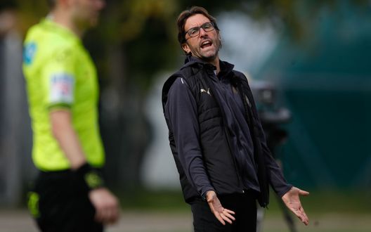 BOLOGNA, ITALY - OCTOBER 06: Milan Head Coach Federico Guidi during Bologna-Milan (Photo by AC Milan/AC Milan via Getty Images)  Primavera, 3 gol subiti a Bologna: la sosta per ricaricare le pile- immagine 2