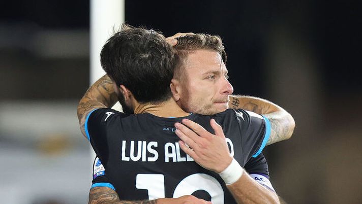EMPOLI, ITALY - JUNE 3: Luis Alberto Romero Alconchel of SS Lazio celebrates after scoring a goal with Ciro Immobile of SS Lazio during the Serie A match between Empoli FC and SS Lazio at Stadio Carlo Castellani on June 3, 2023 in Empoli, Italy. (Photo by Gabriele Maltinti/Getty Images) Immobile: “Tifosi della Lazio preoccupati per Luis Alberto? Ecco come l’ho visto” - immagine 1