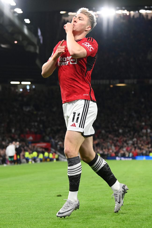 vlahovic-hojlund-paolo-busardo-e-il-milan-la-notizia-esclusiva-di-calciomercato-bennacer-news-dettagli-ingaggio-cifre-prestito-operazione-trattativa-indiscrezione-furlani