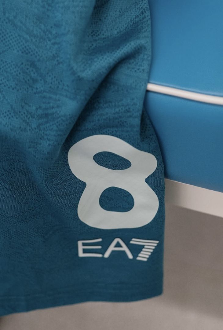 GALLERY Tutto pronto nello spogliatoio: il Napoli indosserà la maglia speciale - immagine 3