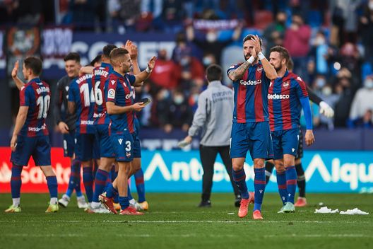 VALENCIA, SPAGNA - GENNARIO 08: Jose Luis Morales del Levante (Foto di Aitor Alcalde/Getty Images) Levante-Betis: dove vedere la partita in diretta TV ed in streaming LIVE- immagine 2
