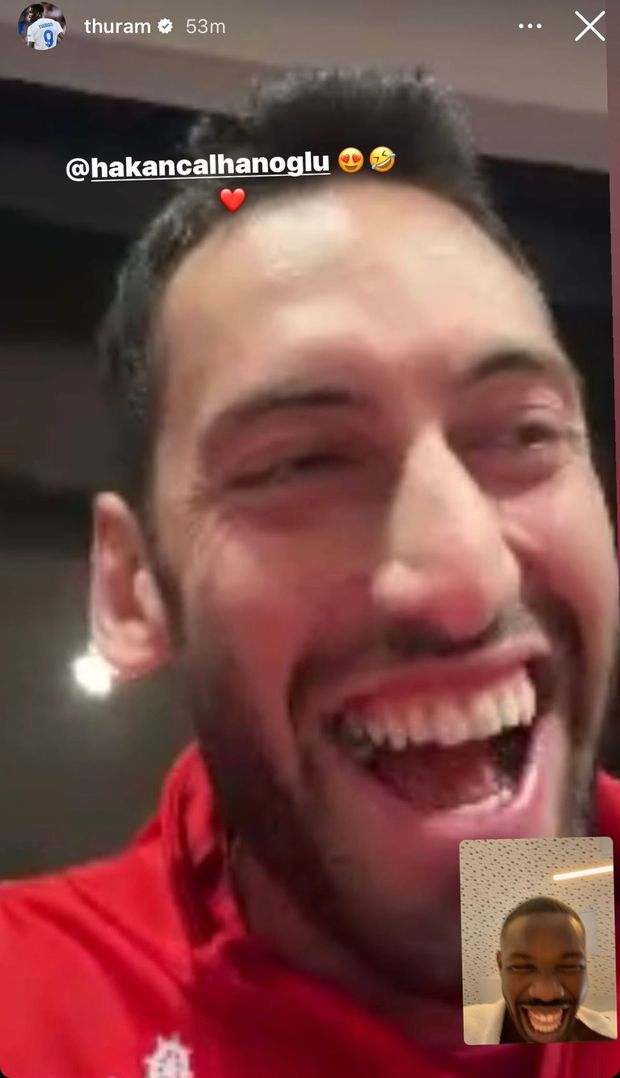 Thuram e Calhanoglu, intesa sui social: video chiamata dai ritiri delle Nazionali- immagine 2