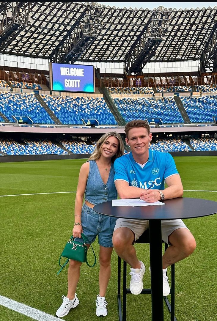 La compagna di McTominay si è già innamorata della città partenopea