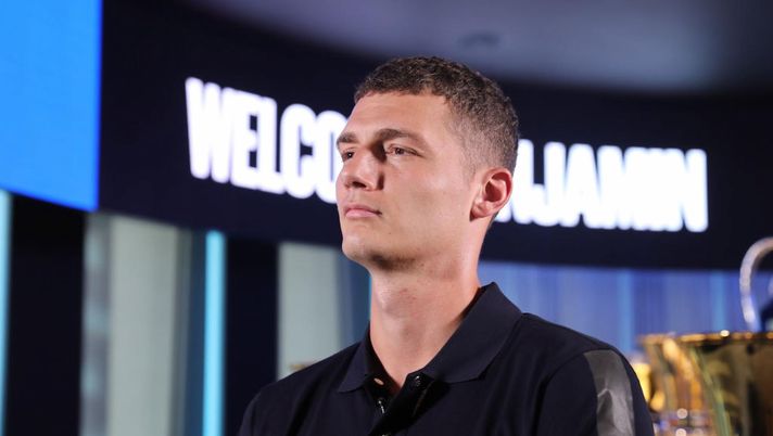 L’Inter a ogni costo, esordio perfetto: Pavard già idolo. “Inzaghi quando ha saputo di lui…” - immagine 1