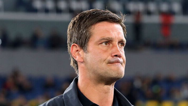 ROME, ITALY - APRIL 28: Cristian Chivu, Head Coach of Parma Calcio, looks on prior to the Serie A match between SS Lazio and Parma at Stadio Olimpico on April 28, 2025 in Rome, Italy. (Photo by Paolo Bruno/Getty Images) Chivu: “Ajax? Non mi ha contattato nessuno ora, il Parma mi ha sempre fatto credere…” - immagine 1