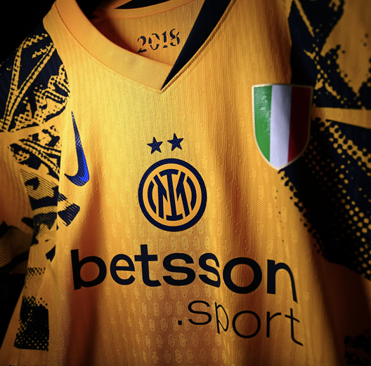 VIDEO / Inter, tutti i dettagli della terza maglia 2024/25. È in vendita da oggi- immagine 4