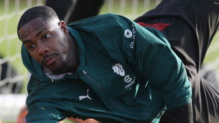 Amelia su Maignan: 'Il rinnovo di un giocatore così importante potrebbe dire tanto per il Milan'