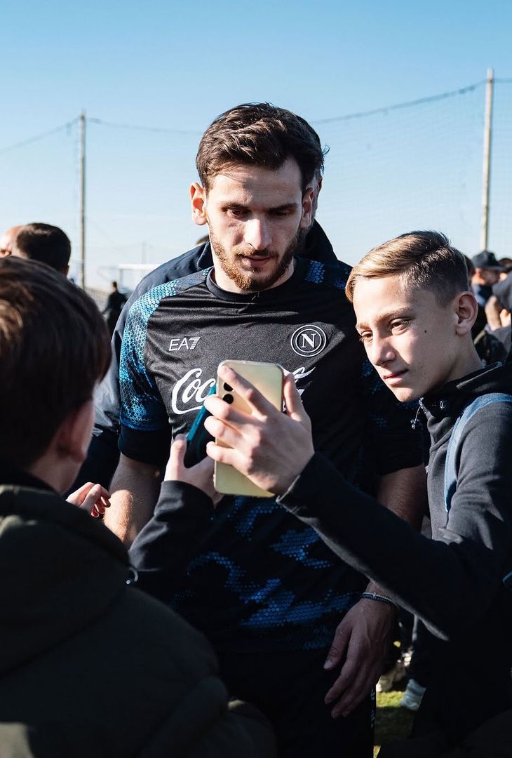 GALLERY Un’unica grande famiglia: la prima squadra insieme ai futuri azzurri- immagine 1