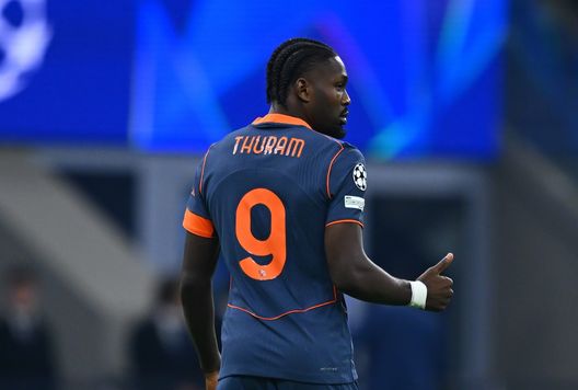 Getty Images Inter-Milan, Thuram doppia arma: richiesta precisa di Chivu e una differenza col passato- immagine 2