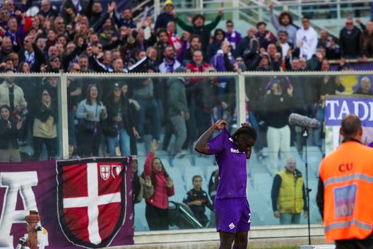 GERMOGLI PH: 10 NOVEMBRE 2024 FIRENZE STADIO ARTEMIO FRANCHI SERIE A FIORENTINA VS HELLAS VERONA NELLA FOTO ESULTANZA KEAN Cecchi: “Ora vietato parlare di clausole. Non guardiamo i soldi, Kean resta qui”- immagine 2