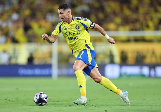 Cristiano Ronaldo in azione con l'Al-Nassr (Photo by Abdullah Ahmed/Getty Images) Mahrez in disaccordo con Ronaldo: “Saudi League ancora dietro i migliori campionati”- immagine 3